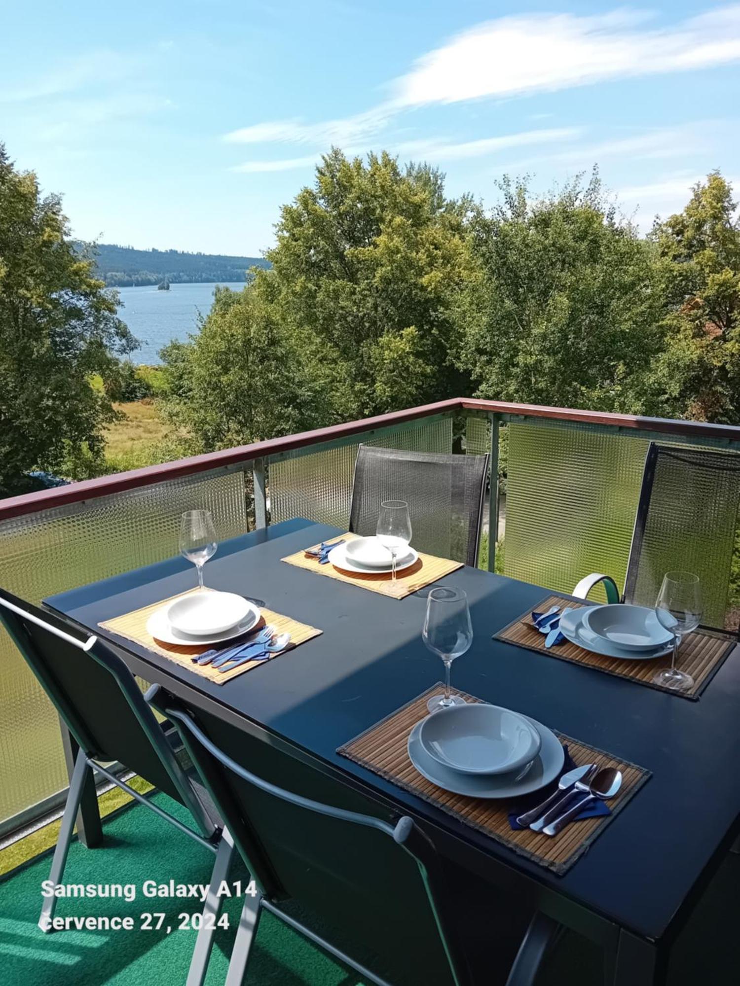 Apartman Lipno A12 Lipno nad Vltavou Eksteriør billede
